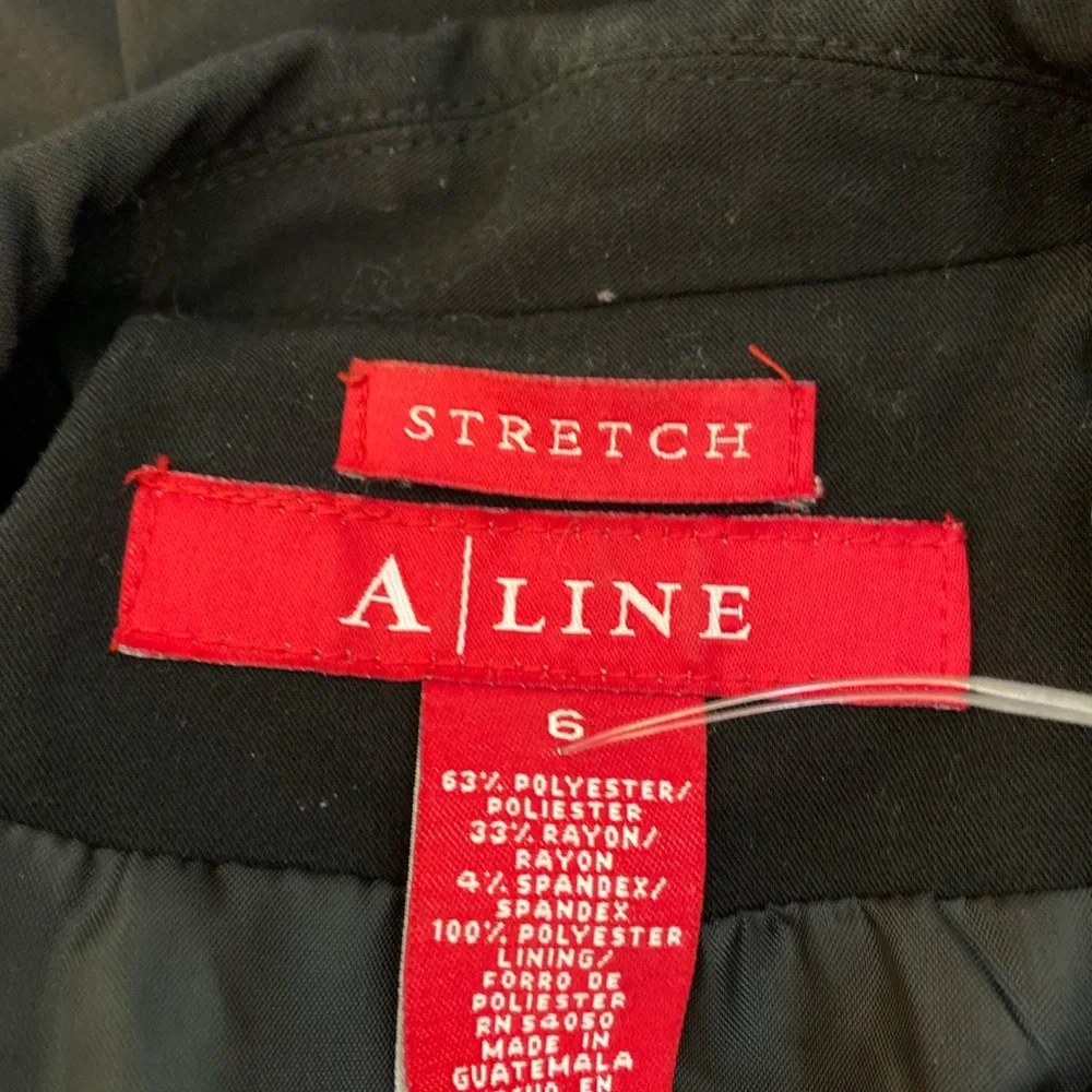A Line - Woman’s black blazer, Size: 6 - Picture 5 of 6